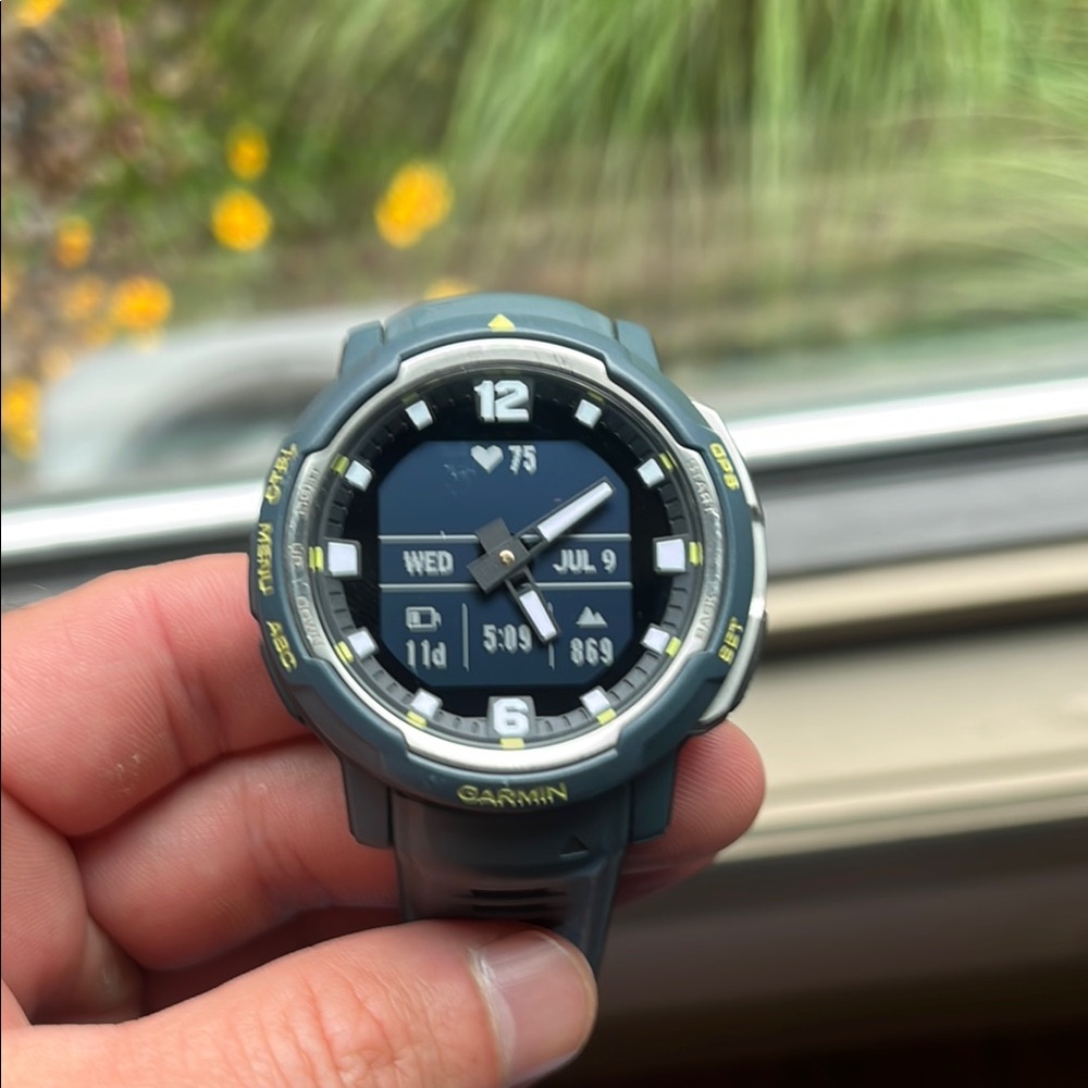 Garmin instinct crossover watch